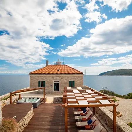 Villa Sensational Island Host Light House 2 Bedrooms Exclusive Island House