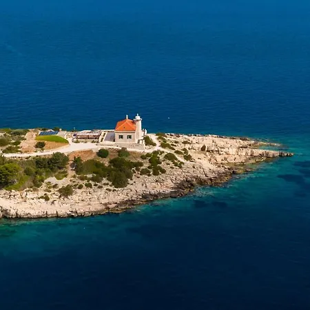 Sensational Island Host Light House 2 Bedrooms Exclusive Island House