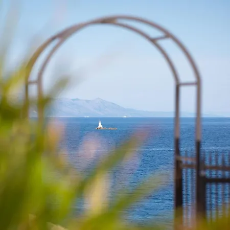 Sensational Island Host Light House 2 Bedrooms Exclusive Island House Villa Vis