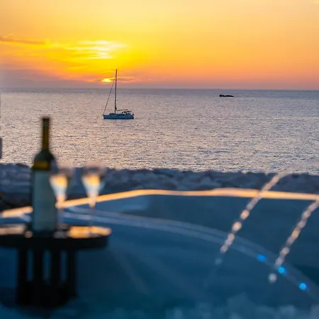 Villa Sensational Island Host Light House 2 Bedrooms Exclusive Island House