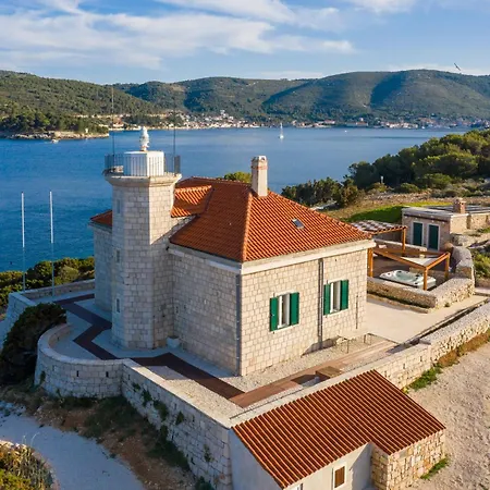 Villa Sensational Island Host Light House 2 Bedrooms Exclusive Island House Vis